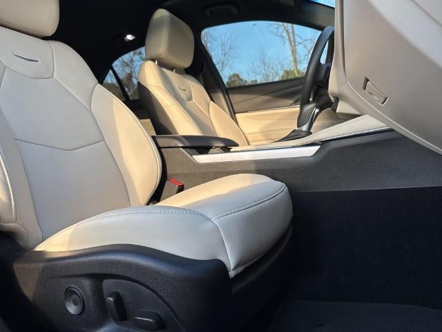 2023 Cadillac CT4 Premium Luxury