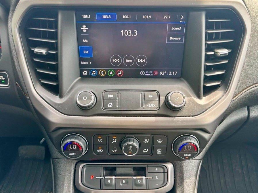 2023 GMC Acadia AT4