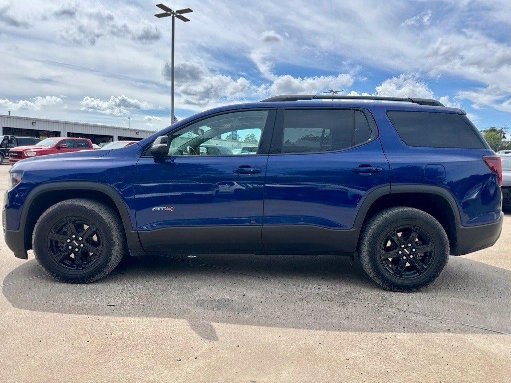 2023 GMC Acadia AT4