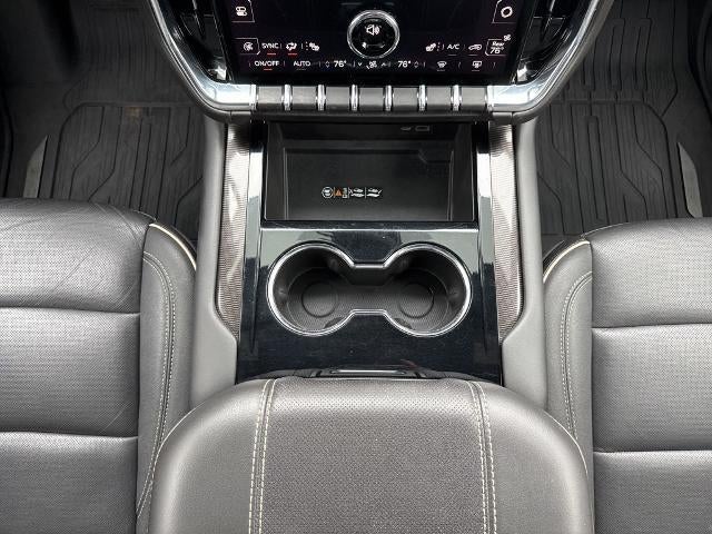 2025 GMC Yukon XL Elevation