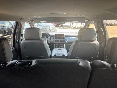 2023 GMC Yukon XL SLT