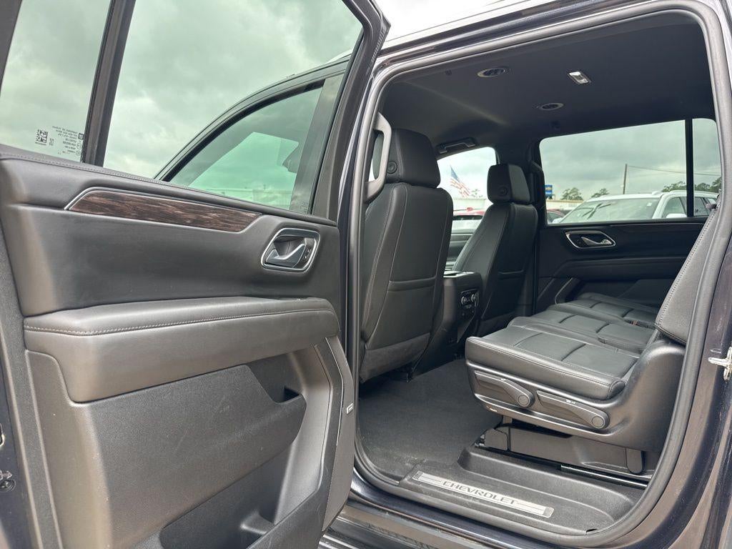 2024 Chevrolet Suburban LT