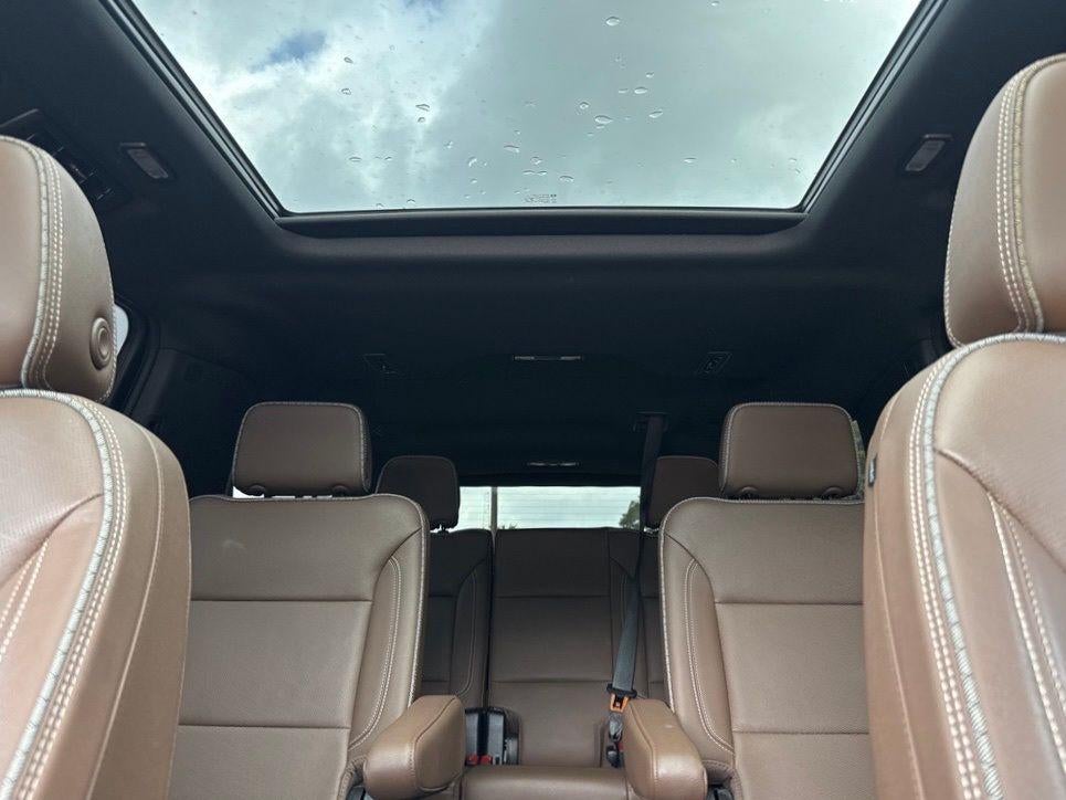2022 Chevrolet Suburban High Country