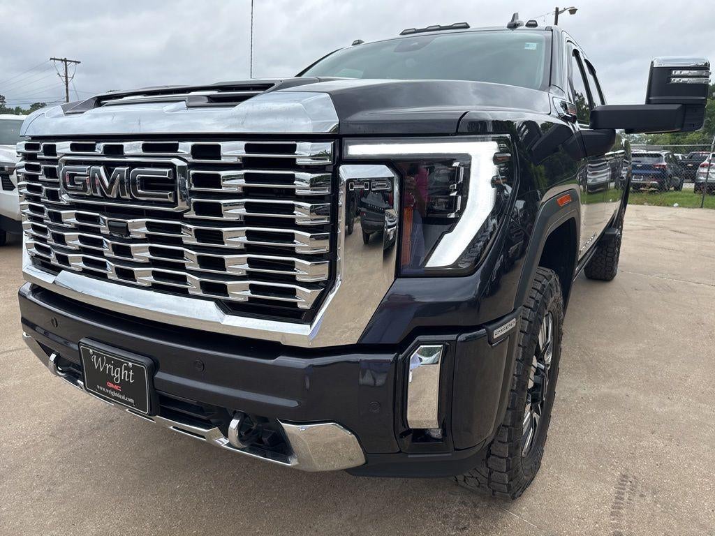2024 GMC Sierra 4WD Crew Cab Standard Box Denali's photo