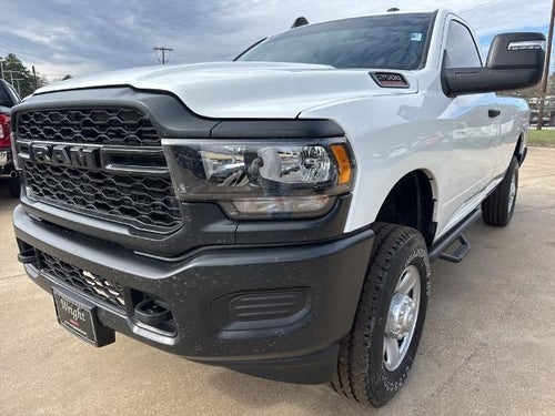 2023 RAM RAM 2500 REGULA Base