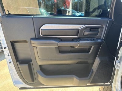 2023 RAM RAM 2500 REGULA Base