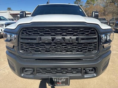 2023 RAM RAM 2500 REGULA Base