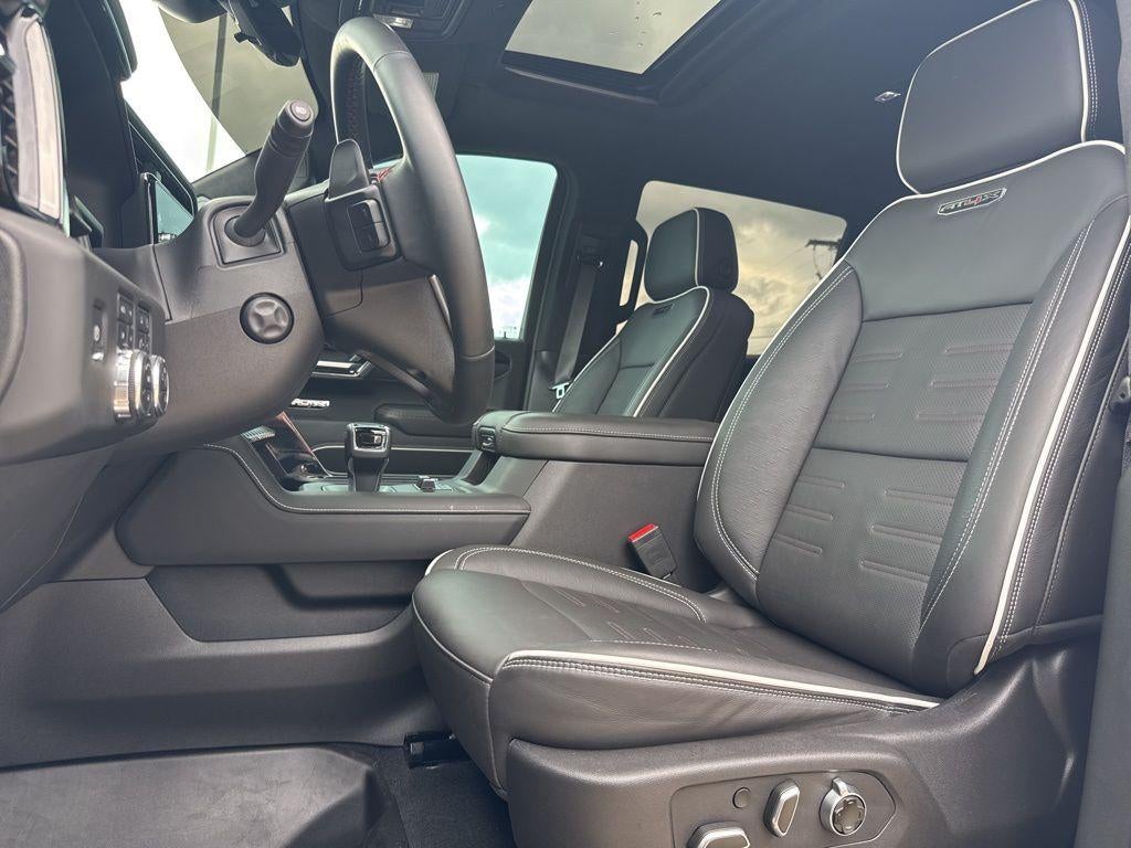 2025 GMC Sierra 1500 AT4X