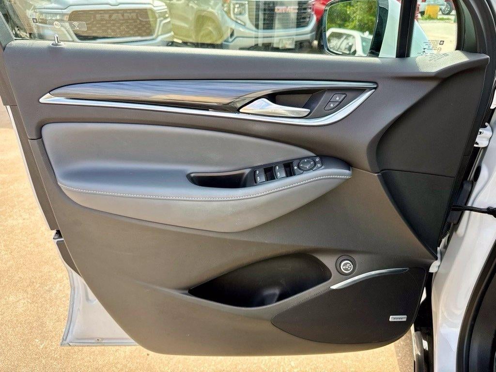 2022 Buick Enclave Essence