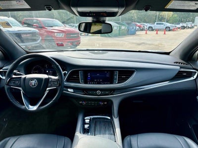 2022 Buick Enclave Essence