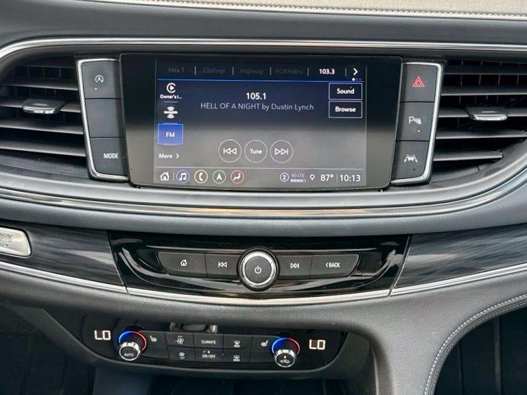 2022 Buick Enclave Essence
