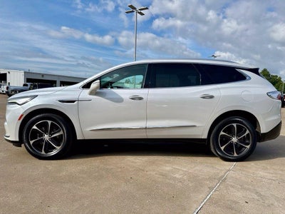 2022 Buick Enclave Essence