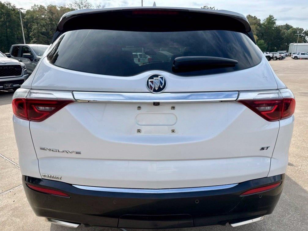 2022 Buick Enclave Essence