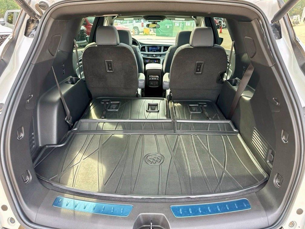 2022 Buick Enclave Essence