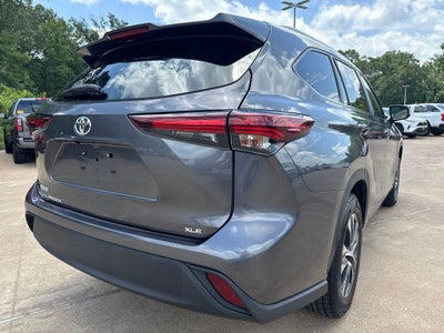 2024 Toyota Highlander LE