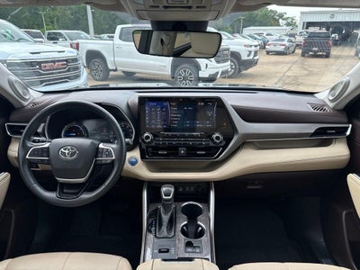 2022 Toyota Highlander Hybrid Limited