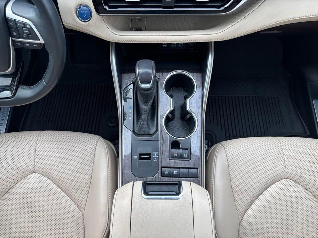 2022 Toyota Highlander Hybrid Limited