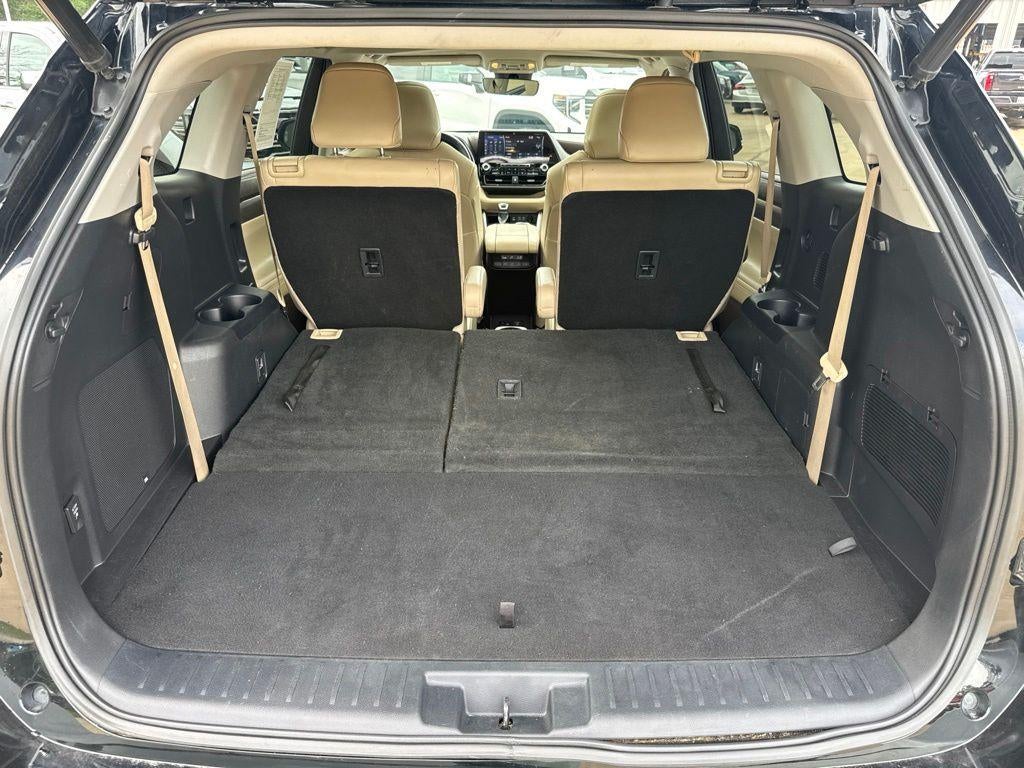 2022 Toyota Highlander Hybrid Limited