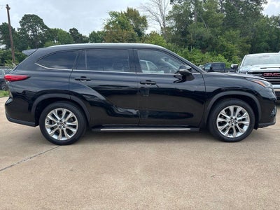 2022 Toyota Highlander Hybrid Limited