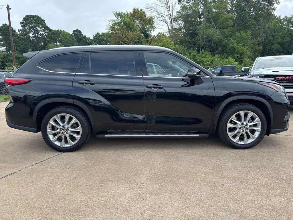 2022 Toyota Highlander Hybrid Limited