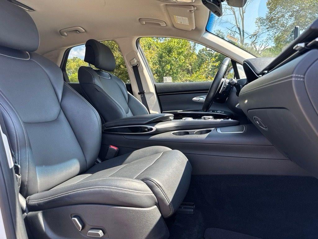 2025 Genesis GV70 2.5T
