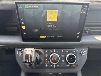 2023 Land Rover Defender V8